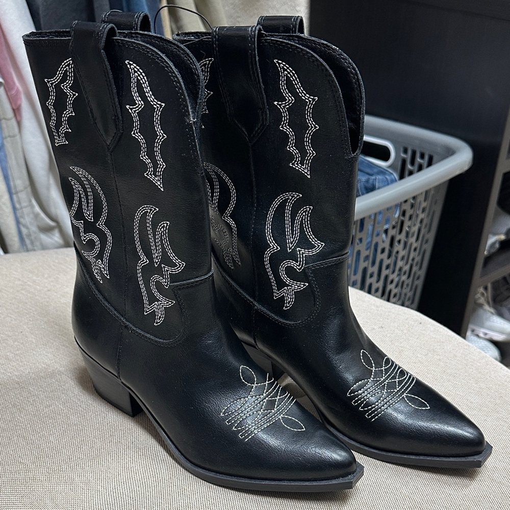 Indigo Rd Black Western Boots size 6.5